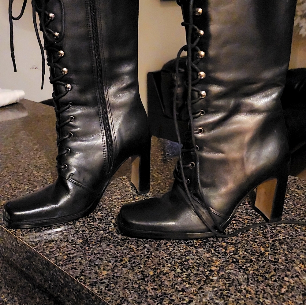Black lace leather Boots